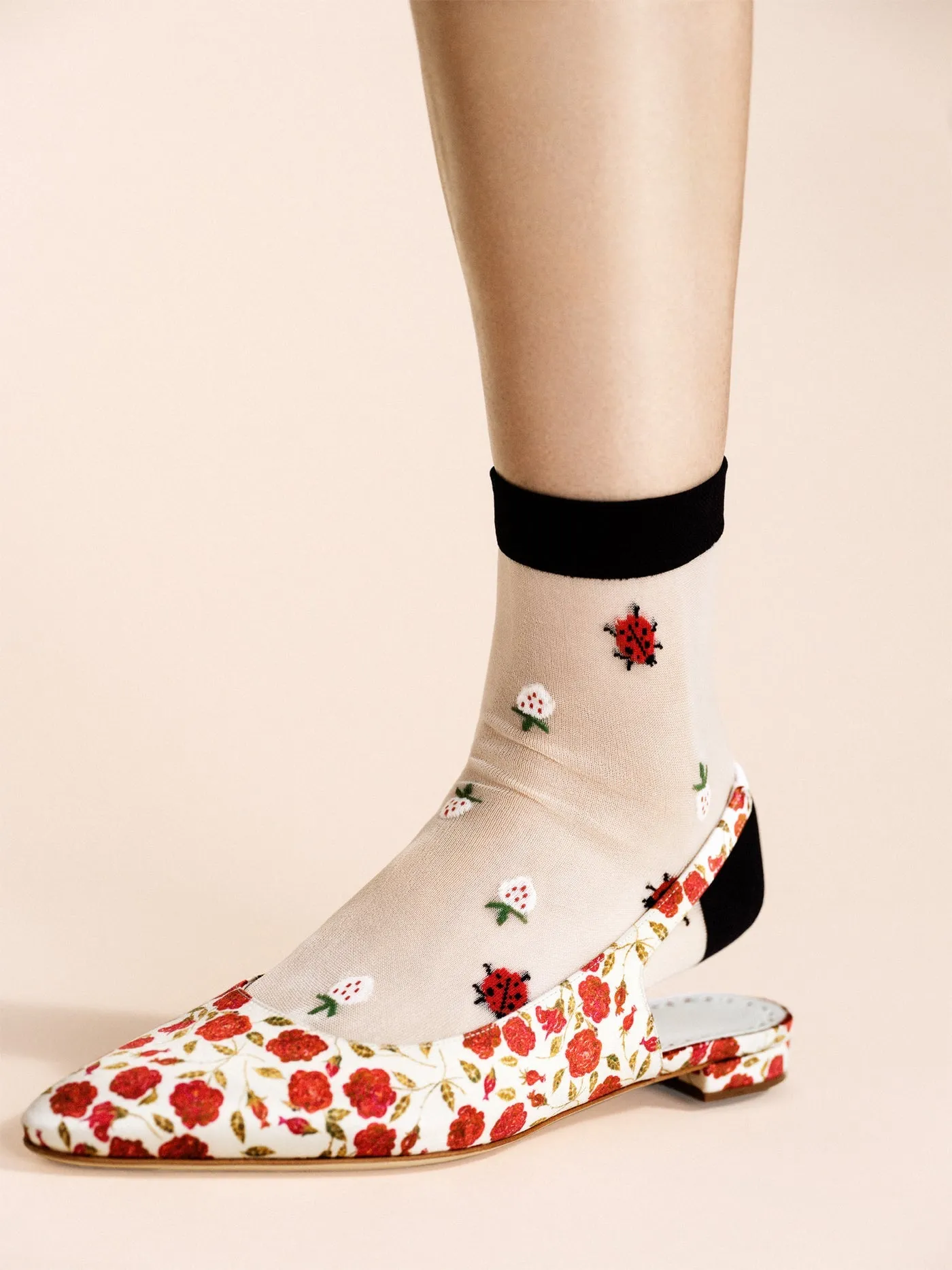 Dainty Sheer Short Crew Sock